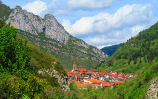 2.1 (25) Turismo en Isaba