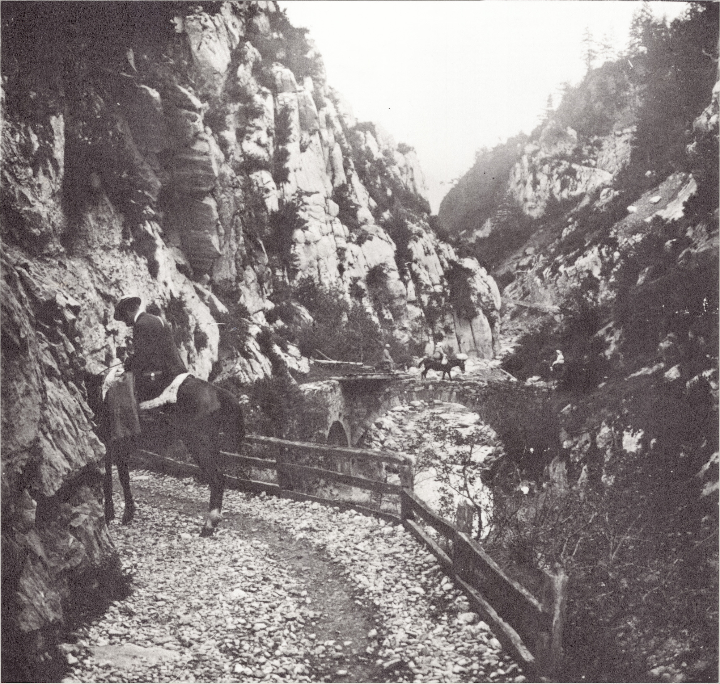 Carretera antigua de Isaba